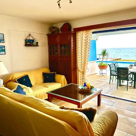 Pool Beachouse With Stunning Views Kamari (Corinthia)
